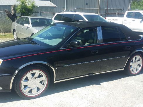 Used 2008 Cadillac DTS w/ Sun And Navigation Package image 6