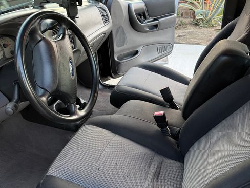 Used 2003 Ford Ranger XLT image 11