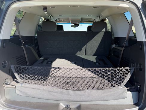 Used 2016 Chevrolet Tahoe LS w/ Enhanced Driver Alert Package image 22