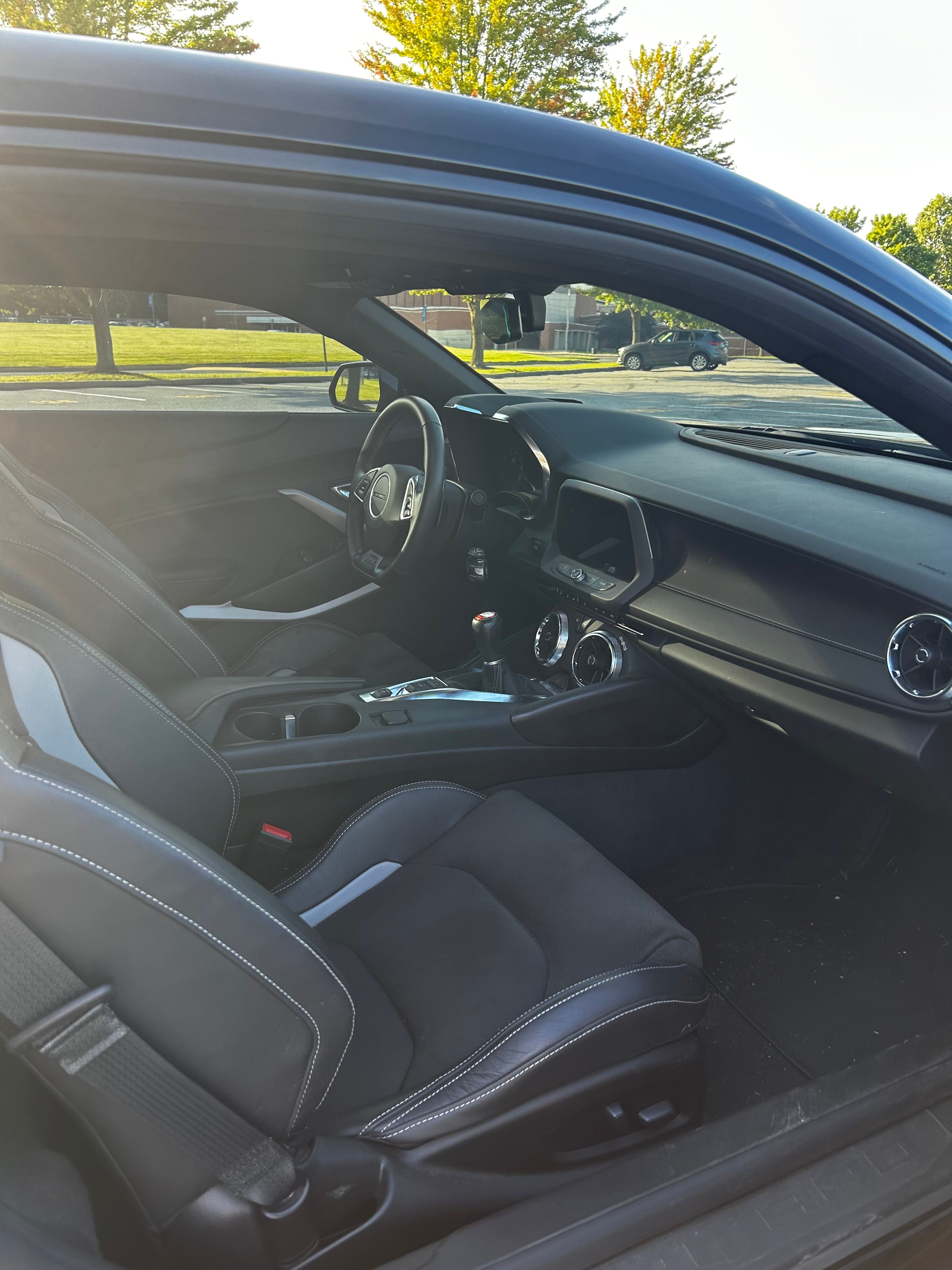 Used 2022 Chevrolet Camaro SS RWD image 21