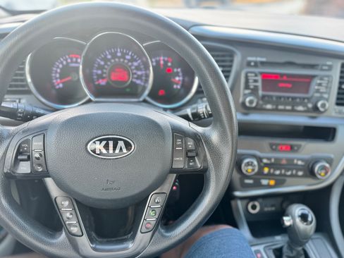 Used 2013 Kia Optima LX FWD image 12