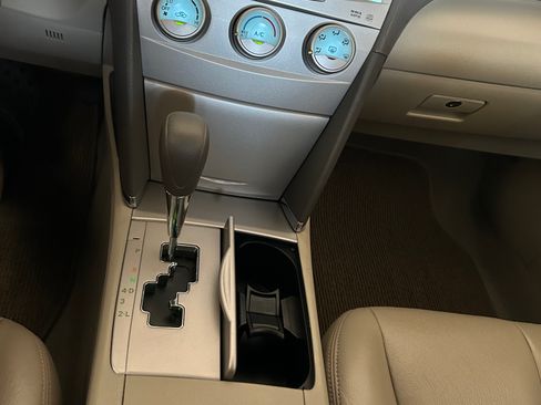 Used 2008 Toyota Camry LE FWD image 24