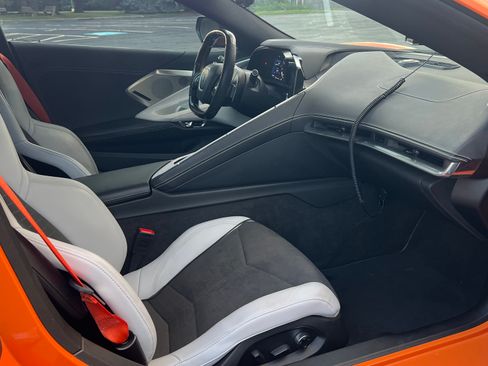 Used 2022 Chevrolet Corvette Stingray Preferred Cpe w/ Z51 Performance Package RWD image 6