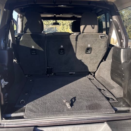 Used 2019 Jeep Wrangler Unlimited Sport S AWD/4WD image 14