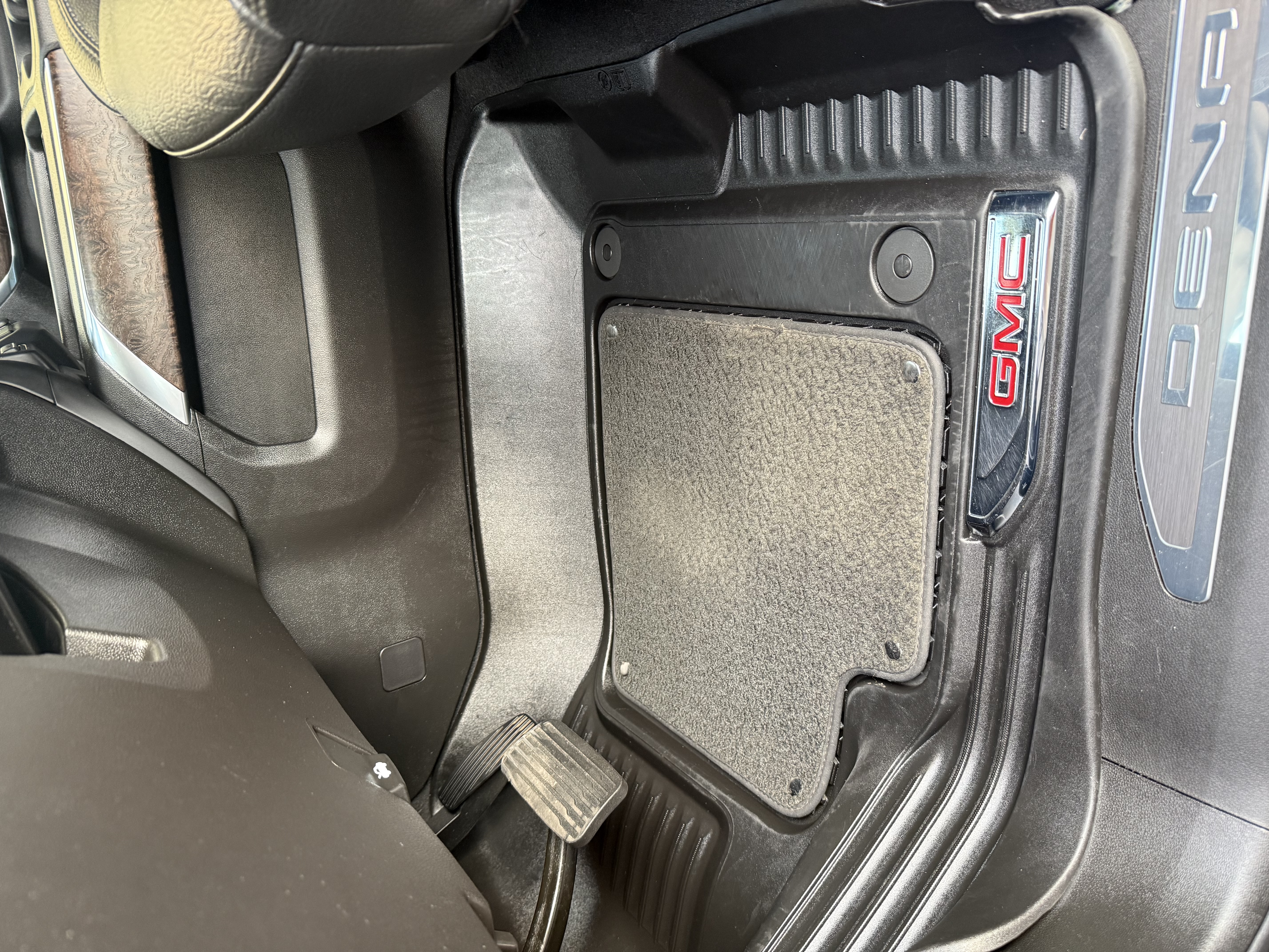 Used 2023 GMC Sierra 2500 Denali w/ Denali Ultimate Package AWD/4WD image 8