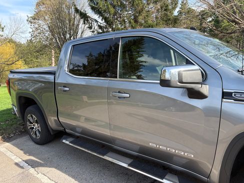 Used 2019 GMC Sierra 1500 SLE w/ SLE Value Package image 5