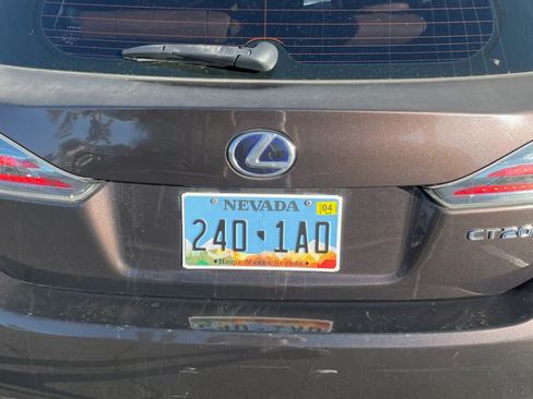 Used 2011 Lexus CT 200h image 9