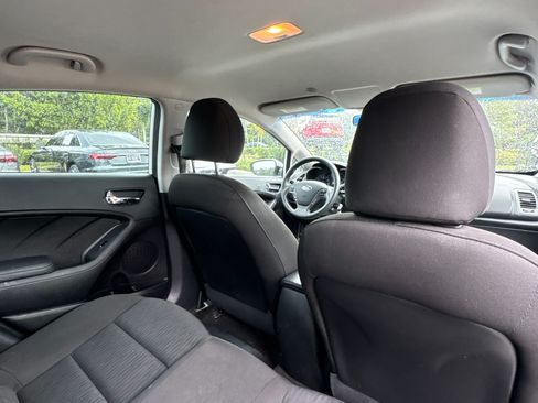 Used 2016 Kia Forte LX FWD image 6