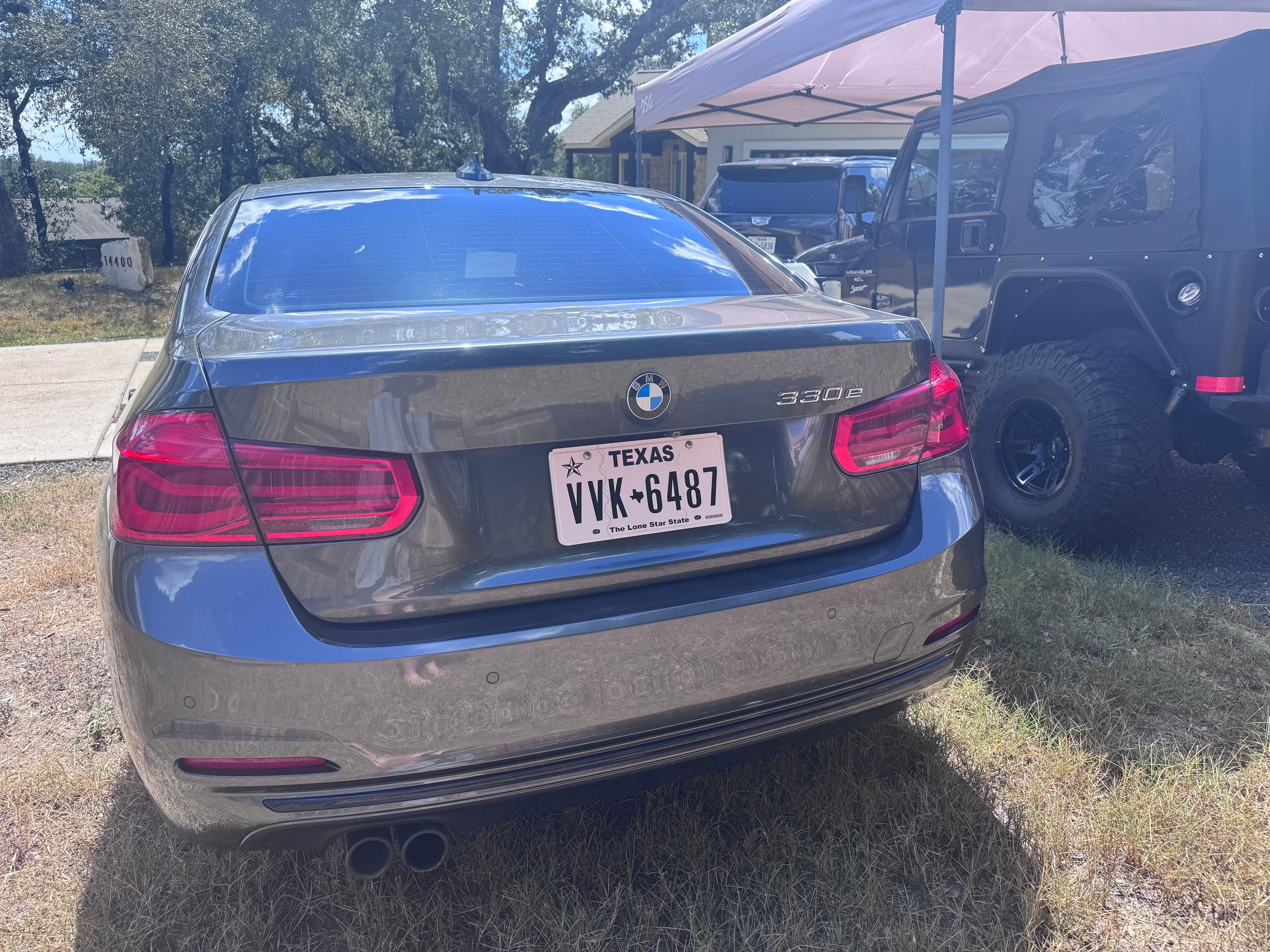 Used 2018 BMW 330e w/ Convenience Package RWD image 14