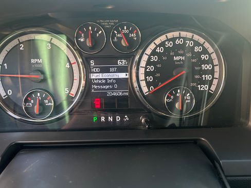 Used 2012 RAM 3500 Laramie w/ Cold Weather Group image 9