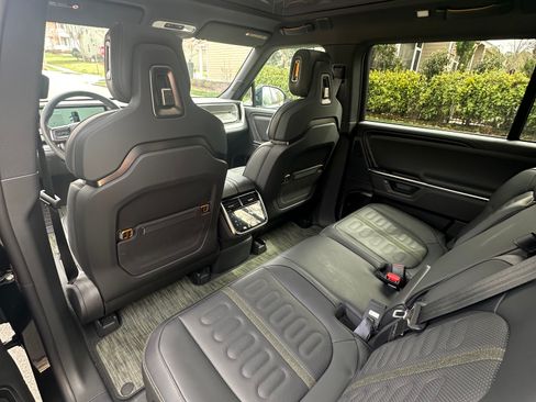 Used 2025 Rivian R1S Adventure image 21