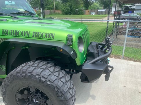 Used 2018 Jeep Wrangler Rubicon w/ Steel Bumper Group image 14
