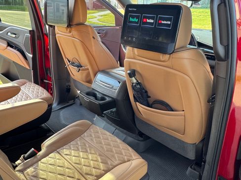 Used 2024 Cadillac Escalade Sport w/ LPO, ONYX Package AWD/4WD image 20
