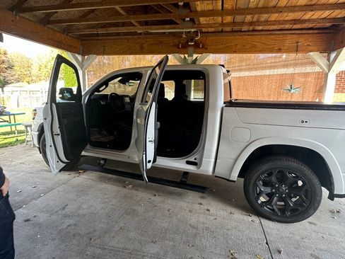 Used 2022 RAM 1500 Limited image 5