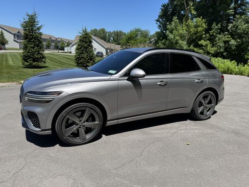Used 2022 Genesis GV70 3.5T Sport w/ Sport Prestige Package AWD/4WD image 1