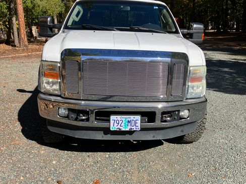 Used 2010 Ford F250 Lariat image 20