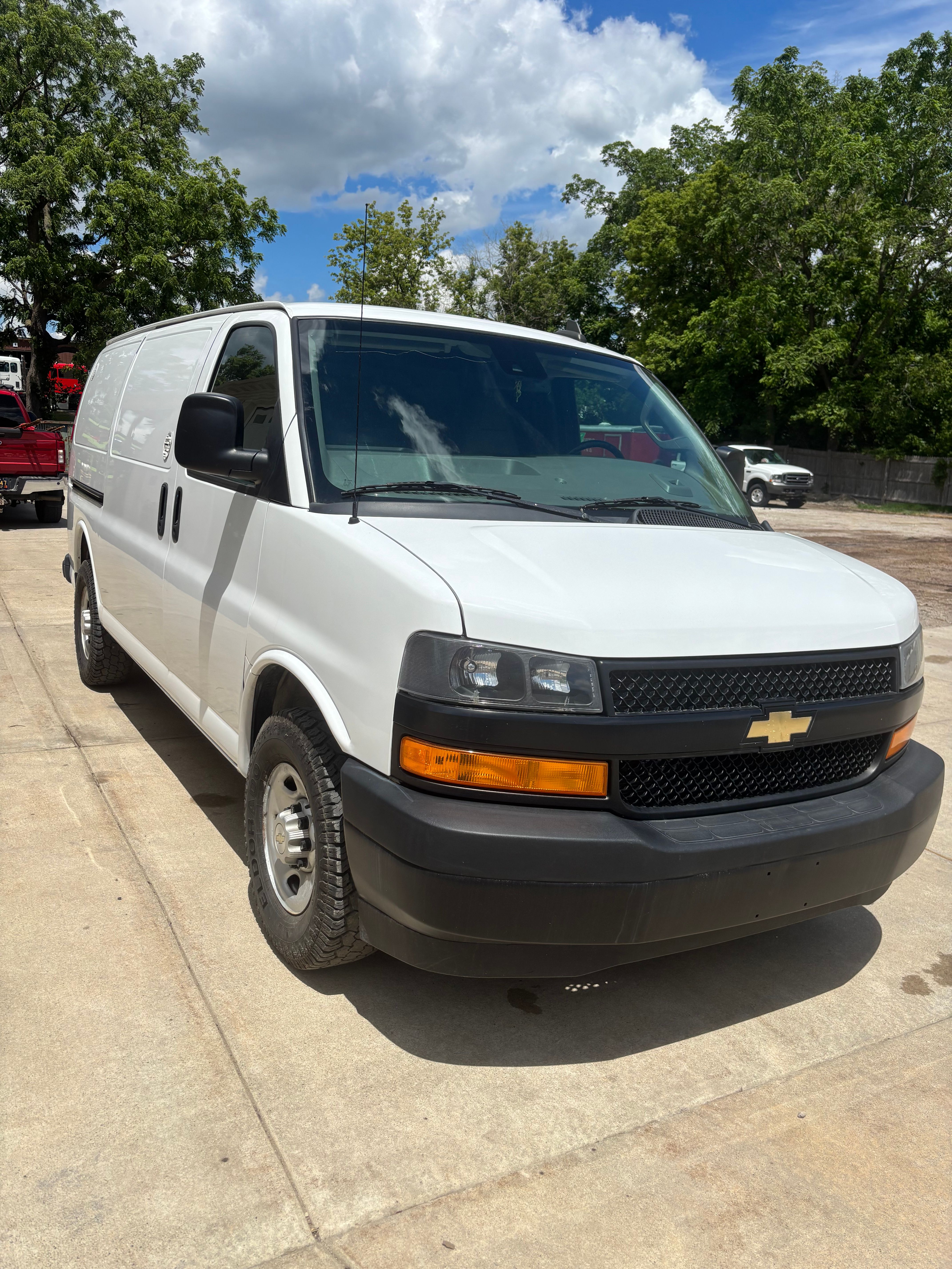 Used 2020 Chevrolet Express 2500 w/ Safety Package RWD image 1