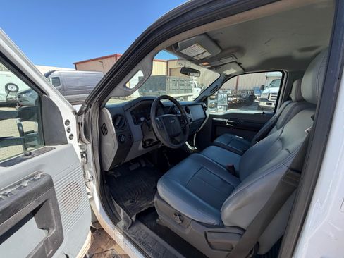 Used 2015 Ford F350 XL w/ Power Equipment Group image 8