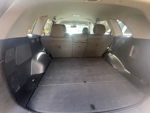 Used 2014 Kia Sorento LX image 12