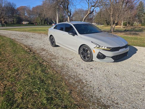 Used 2023 Kia K5 GT-Line image 2