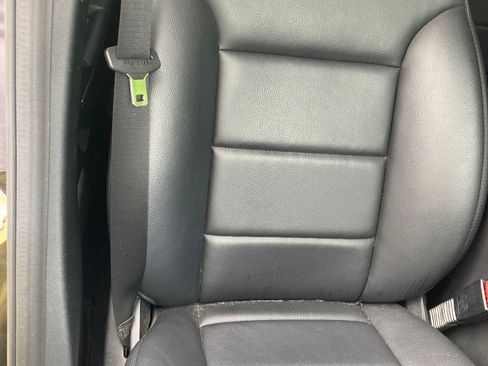 Used 2011 Mercedes-Benz ML 350 BlueTEC 4MATIC image 8