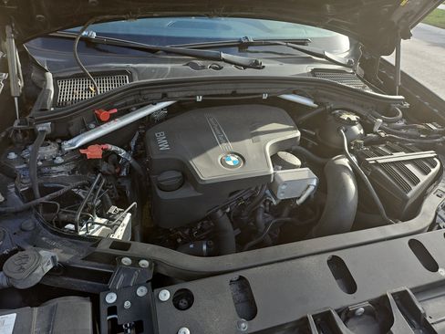 Used 2017 BMW X4 xDrive28i image 6