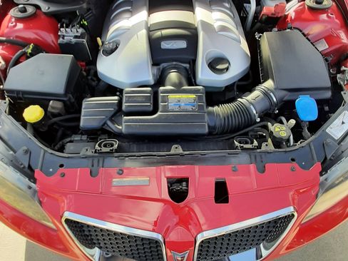 Used 2009 Pontiac G8 GT w/ Premium Package image 16