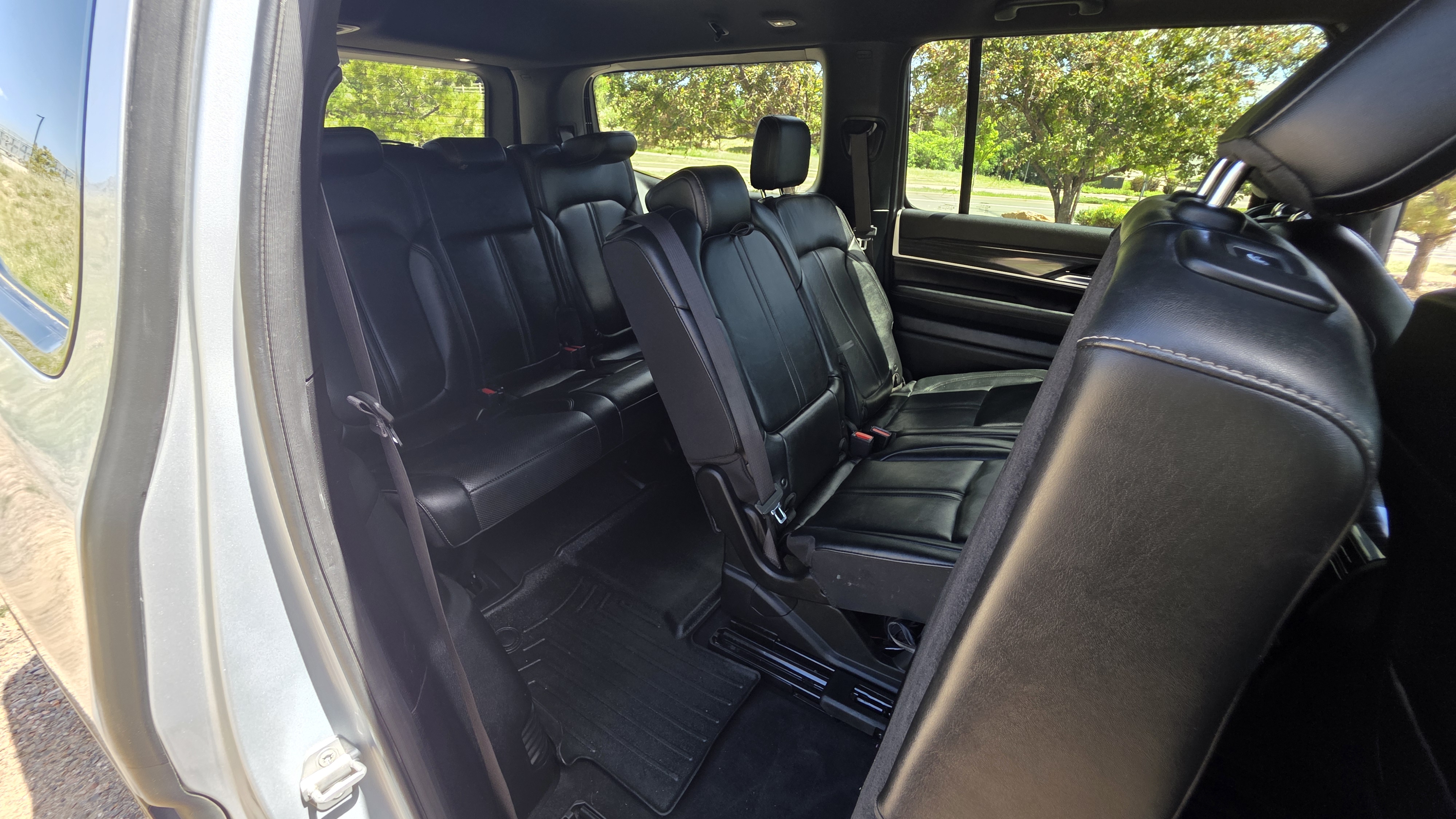 Used 2022 Jeep Wagoneer Series II AWD/4WD image 9