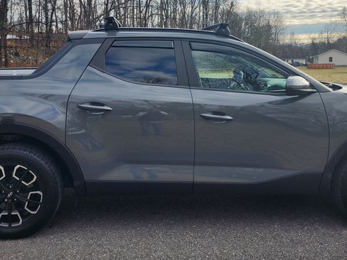 Used 2022 Hyundai Santa Cruz SEL Premium image 1