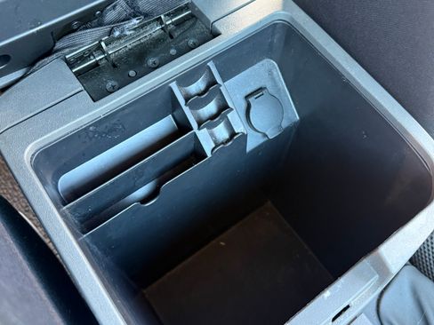 Used 2019 Nissan Frontier SV w/ Value Truck Package image 6