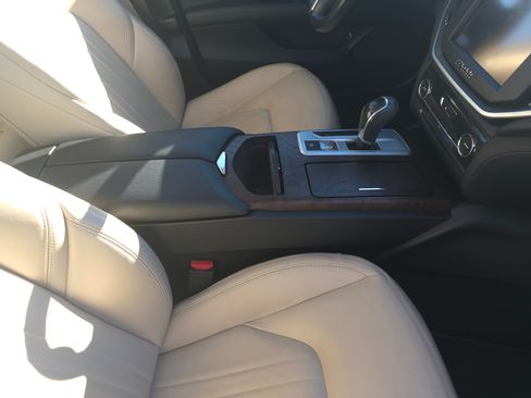 Used 2015 Maserati Ghibli image 12