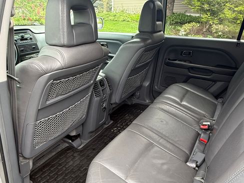 Used 2004 Honda Pilot EX image 6