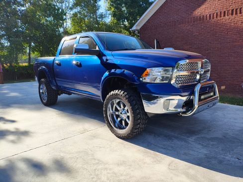 Used 2015 RAM 1500 Big Horn image 1