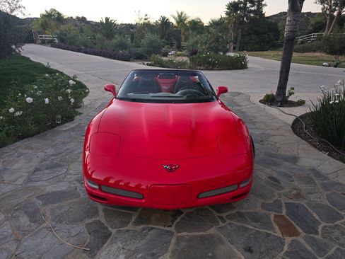 Used 2003 Chevrolet Corvette Convertible 2D w/ Preferred Equipment Group1 image 9
