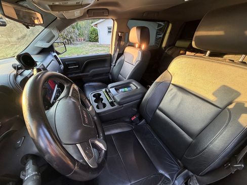 Used 2014 GMC Sierra 1500 SLE w/ SLE Value Package RWD image 9