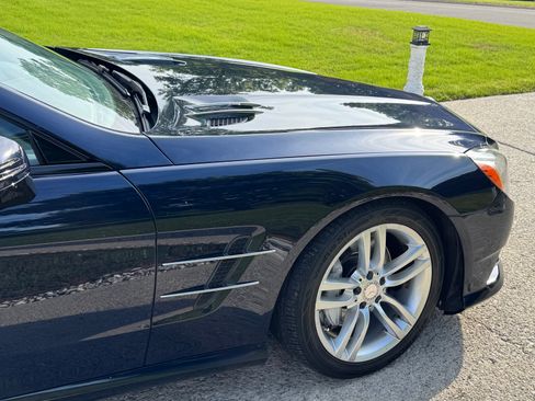 Used 2013 Mercedes-Benz SL 550 image 22