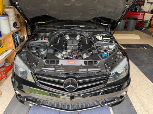 Used 2011 Mercedes-Benz C 63 AMG Sedan image 19
