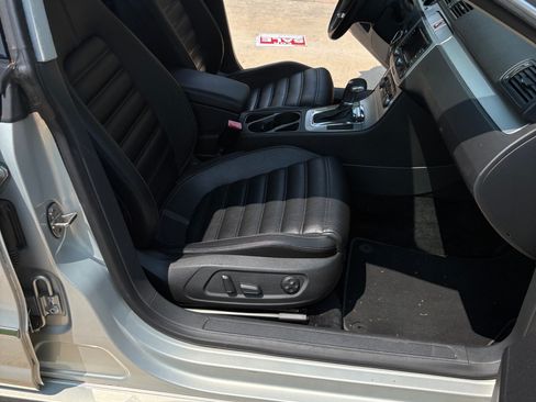 Used 2011 Volkswagen CC Lux Limited FWD image 9