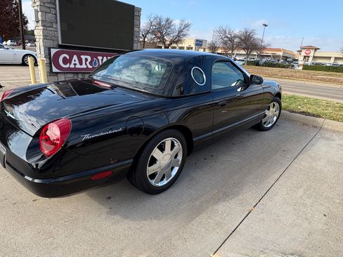 Used 2002 Ford Thunderbird image 5