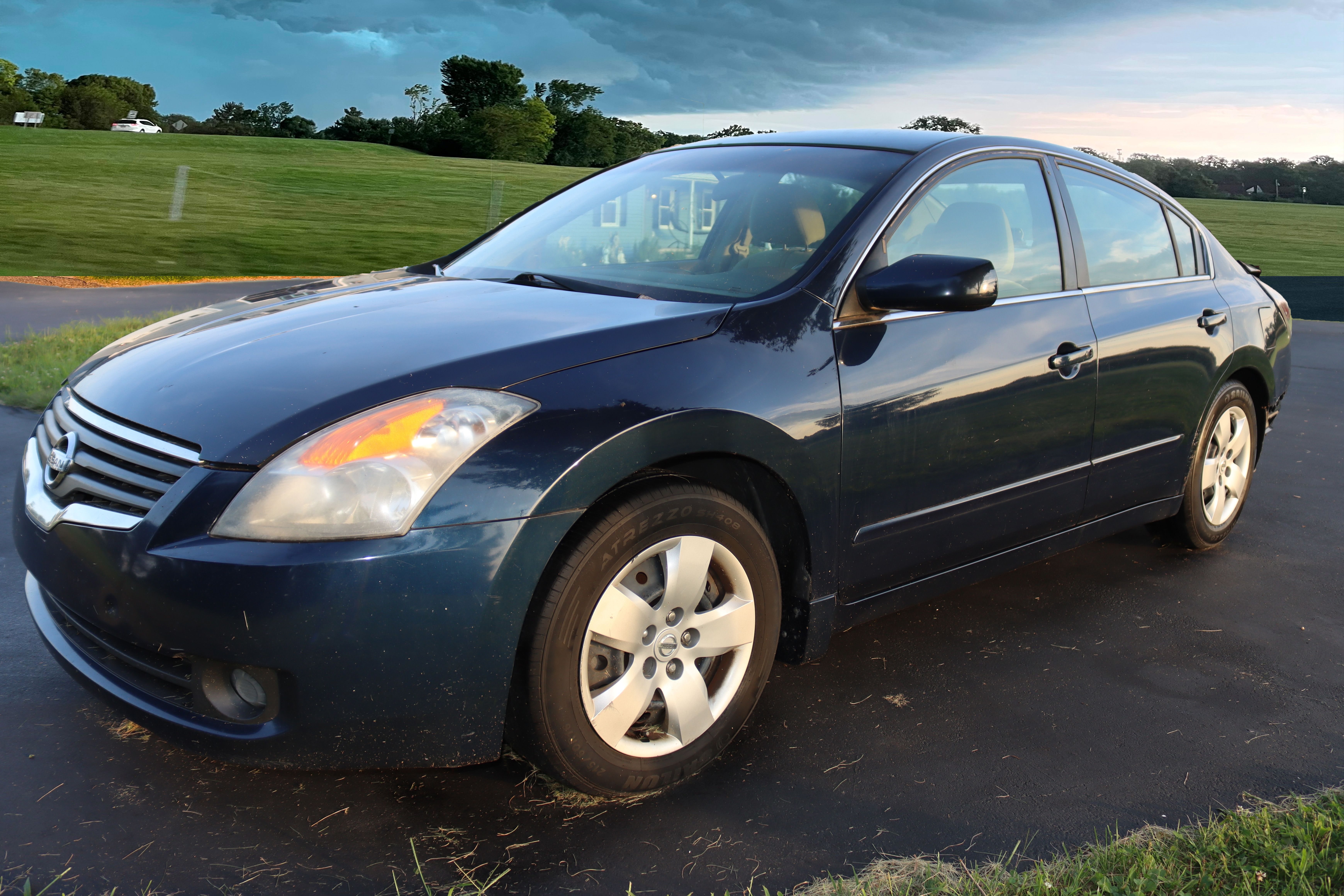 Used 2008 Nissan Altima 2.5 S w/ Convenience Pkg FWD image 2