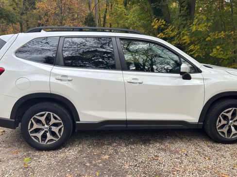 Used 2019 Subaru Forester Premium image 9