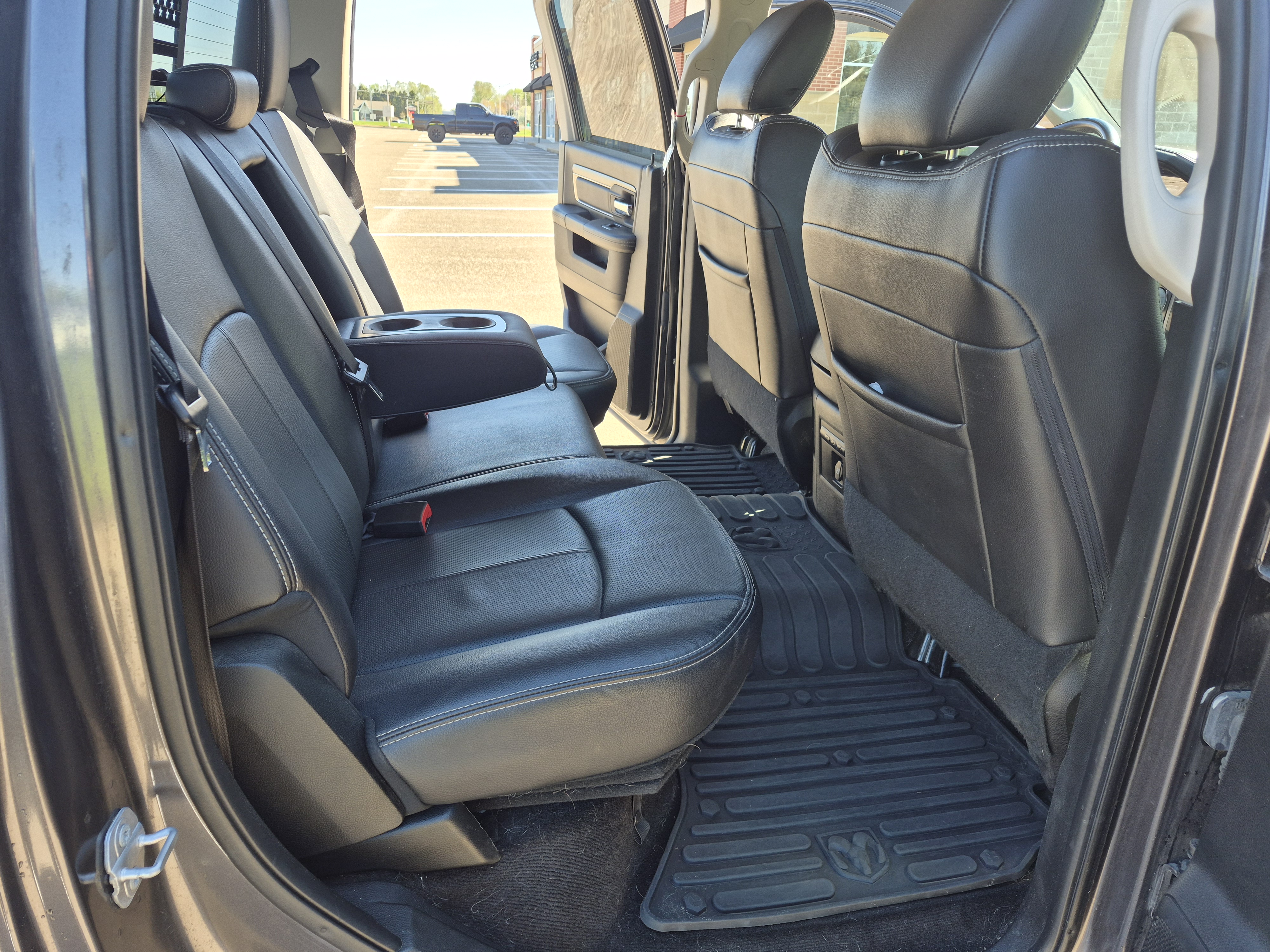 Used 2018 RAM 1500 Sport w/ Convenience Group AWD/4WD image 9