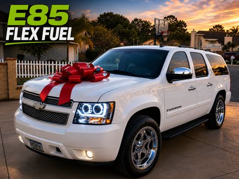 Used 2007 Chevrolet Suburban LTZ w/ LTZ Preferred Equipment Group AWD/4WD image 1