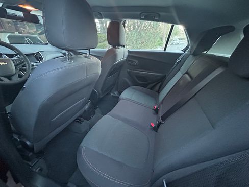 Used 2017 Chevrolet Trax LS image 11