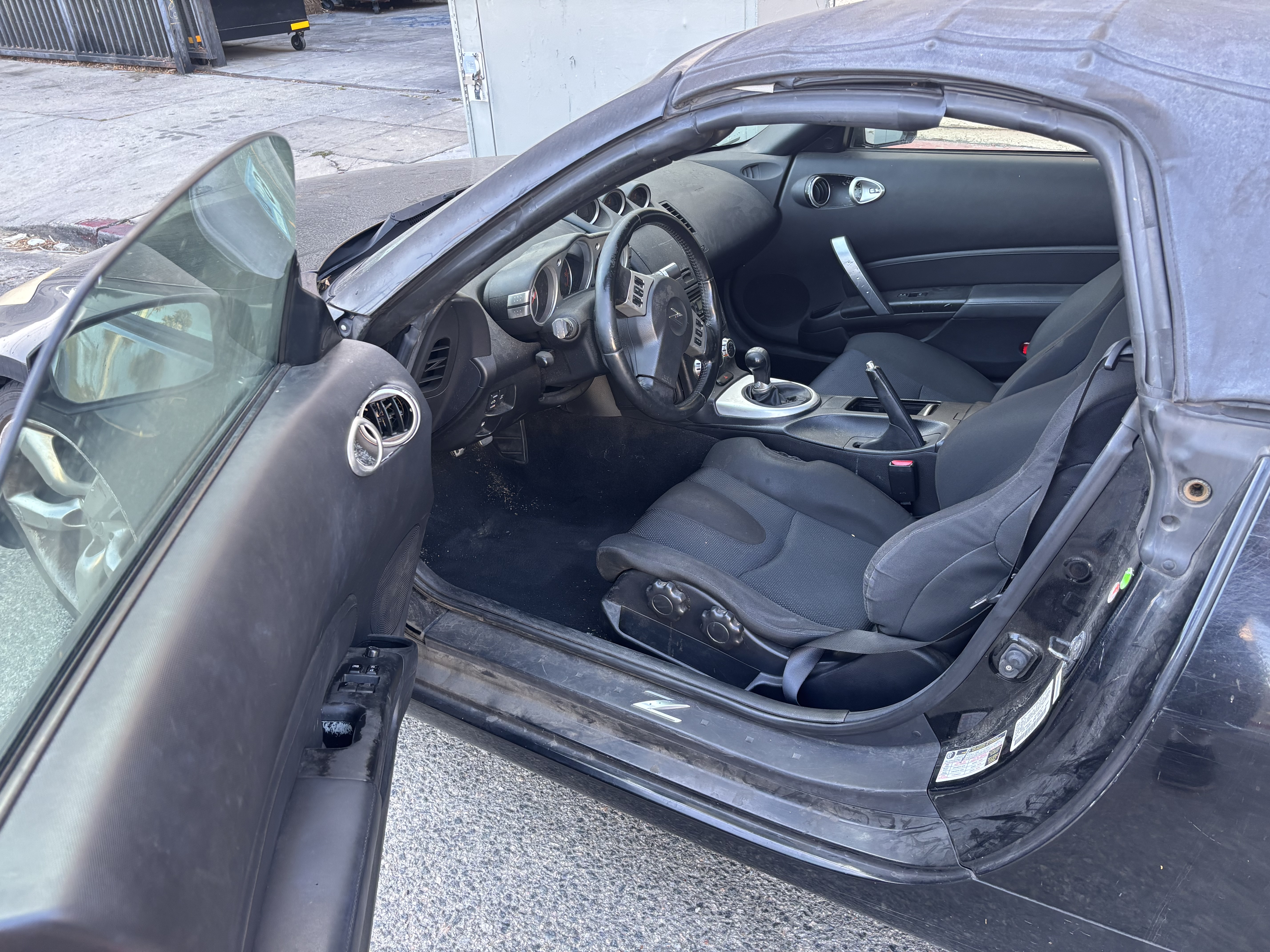 Used 2008 Nissan 350Z Enthusiast RWD image 11