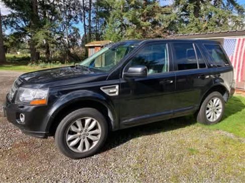 Used 2013 Land Rover LR2 HSE AWD/4WD image 1