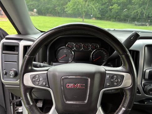Used 2015 GMC Sierra 1500 SLT w/ SLT Preferred Package RWD image 14