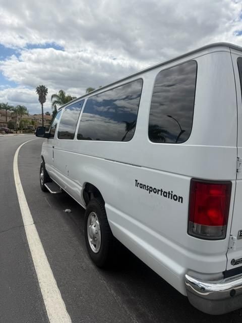 Used 2014 Ford E-350 and Econoline 350 XLT RWD image 5