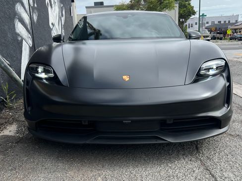 Used 2021 Porsche Taycan RWD image 16