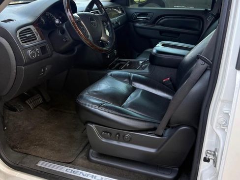 Used 2012 GMC Yukon Denali RWD image 10